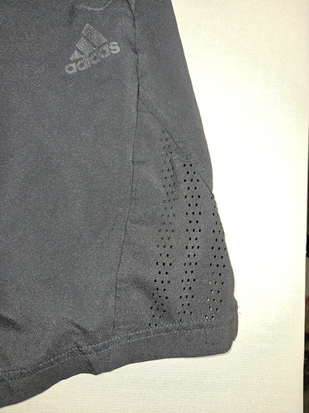 Adidas Men's Black Performance Training Shorts - Picture 3 of 10